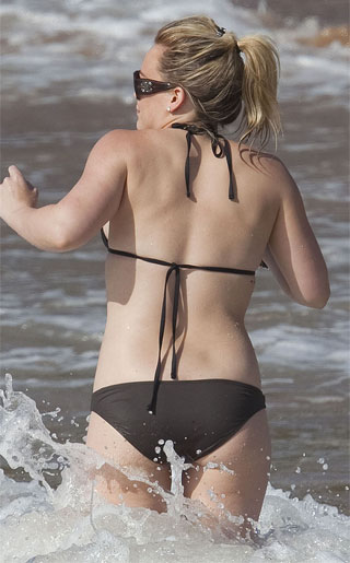 Hilary Duff Bikini Pics