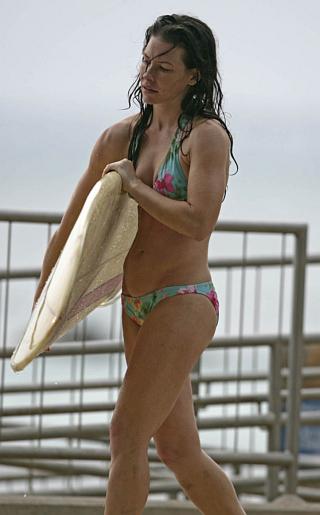 Evangeline Lilly Bikini Pictures