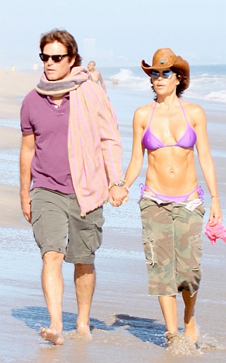 Lisa Rinna Bikini Pictures