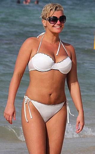 Kerry KatonaBikini Pictures