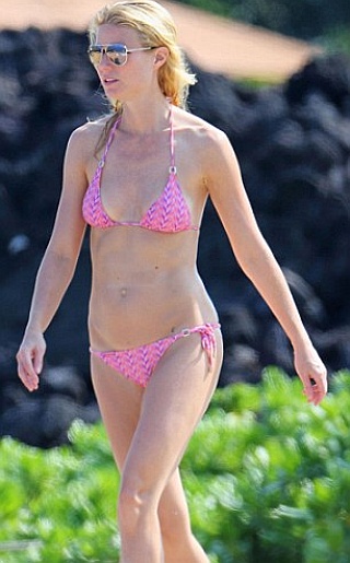 Gwyneth Paltrow Bikini Pictures