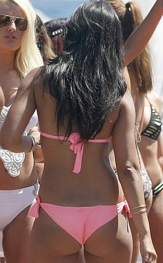 Jasmine Walia Bikini Pictures