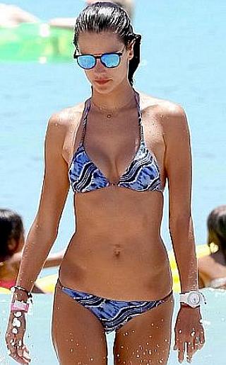 Alessandra Ambrosio Bikini Pictures